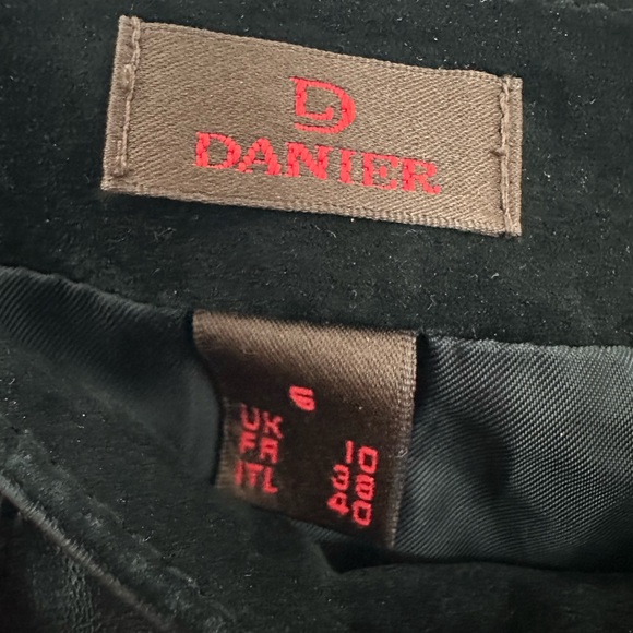 Danier Leather Pants - Picture 8 of 11